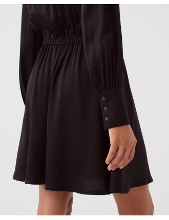 Robe courte fluide black beauty